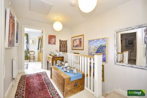 Photo 25- click for photo gallery